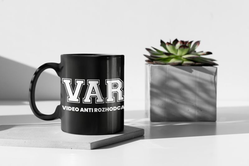 Hrnek VAR