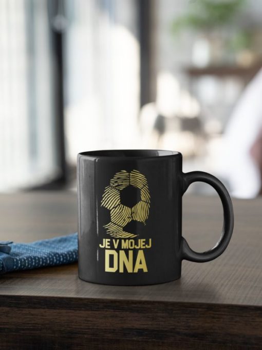 Hrnček Futbal je v mojej DNA s dekoráciou