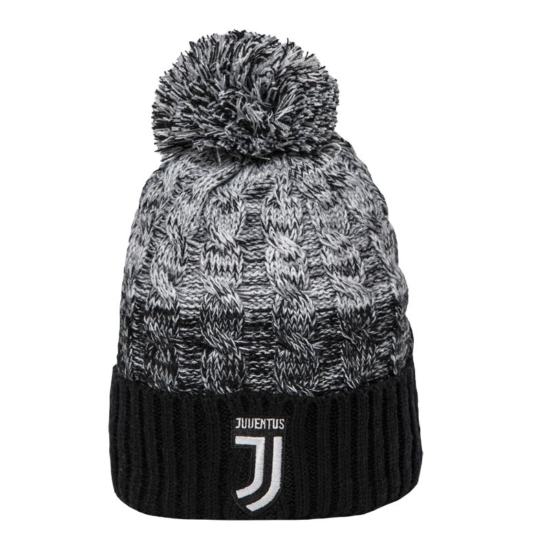 Kšiltovka Juventus s klubovým logem zateplená